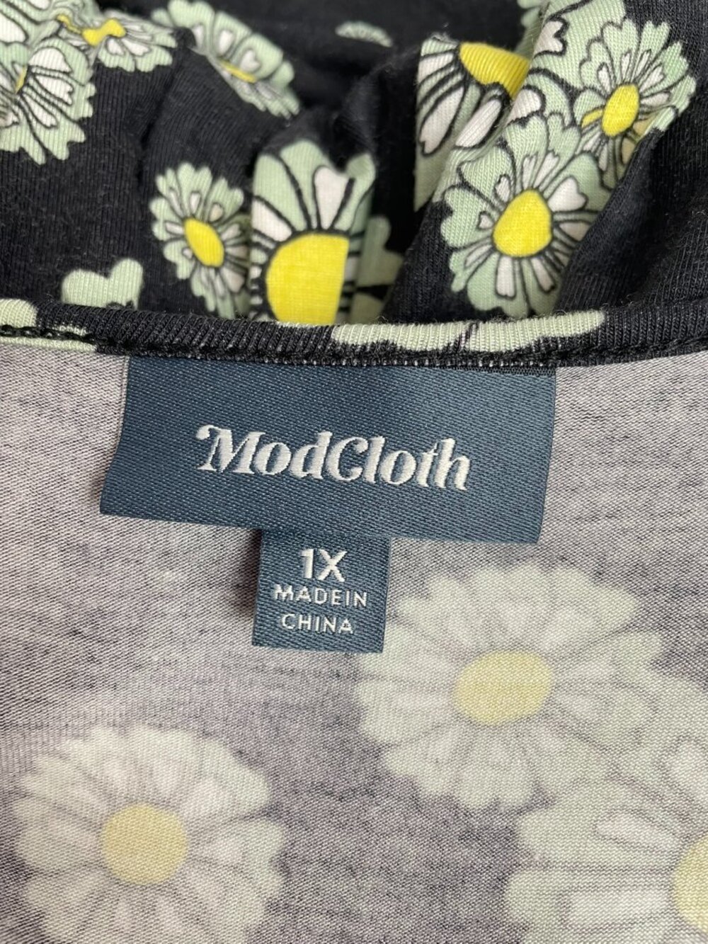 ModCloth Black Daisy Floral Midi Dress Mod Retro Twee 90's with Pockets 1X - Picture 7 of 9